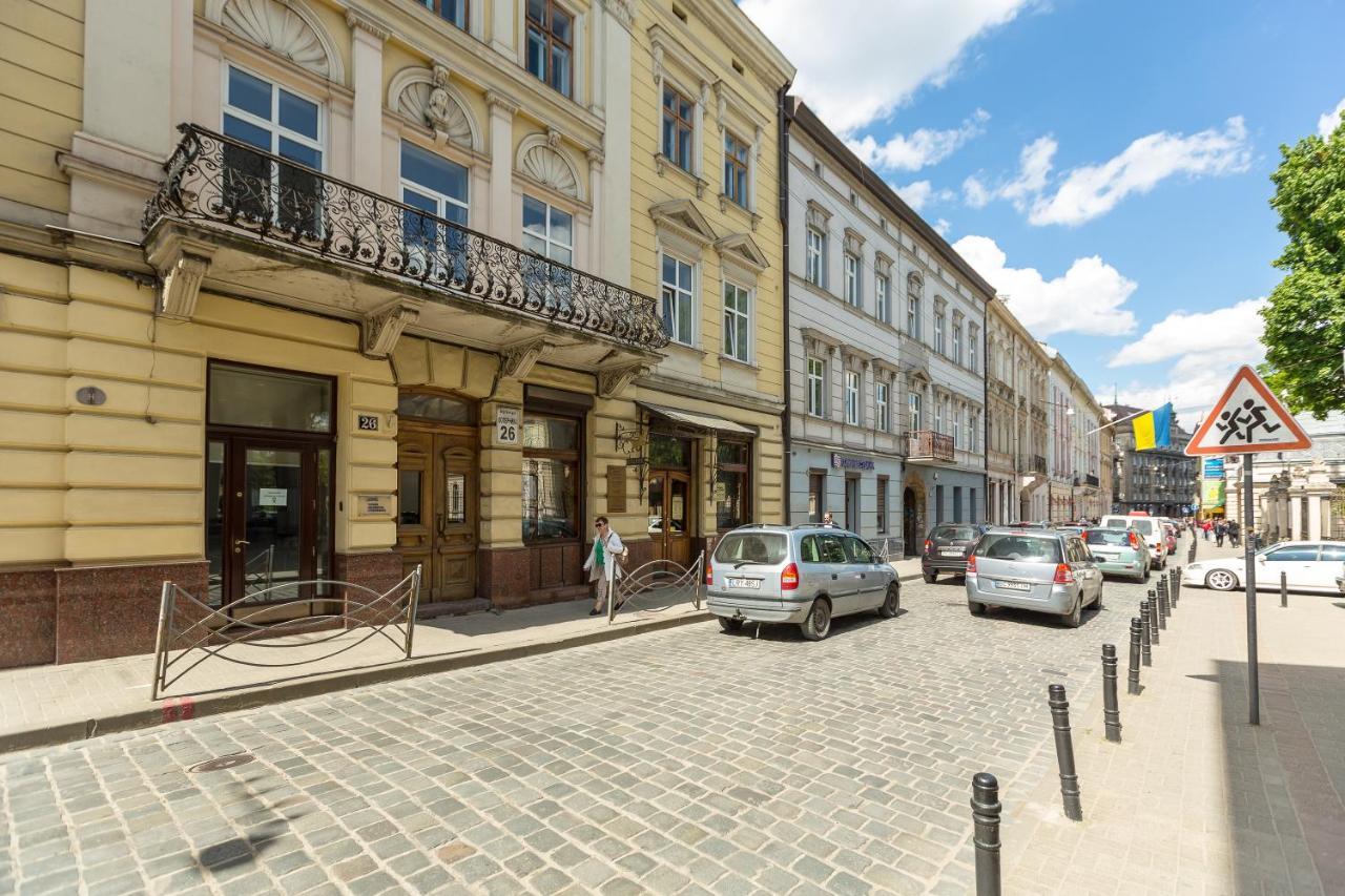 Квартира В Центрі Подобово На Вулиці Коперника 26 Біля Палацу Мистецтв Lviv Kültér fotó