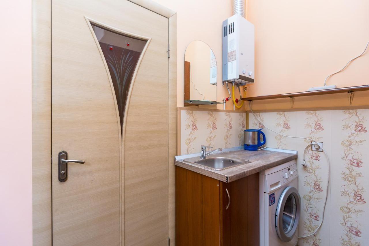 Квартира В Центрі Подобово На Вулиці Коперника 26 Біля Палацу Мистецтв Lviv Kültér fotó