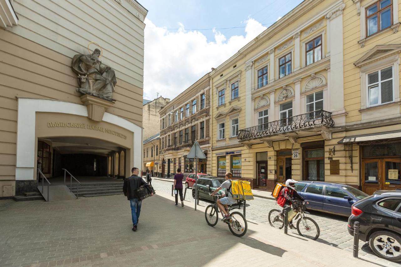 Квартира В Центрі Подобово На Вулиці Коперника 26 Біля Палацу Мистецтв Lviv Kültér fotó