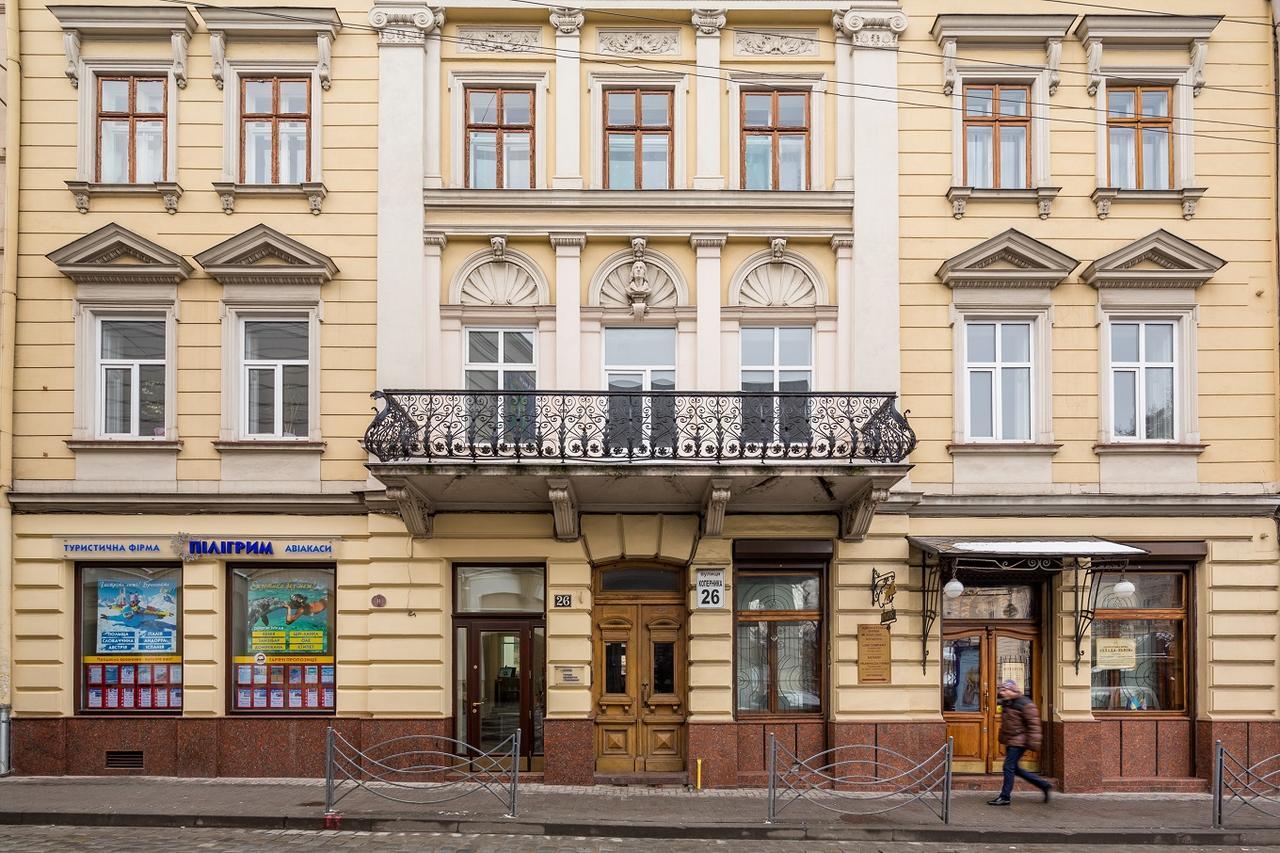 Квартира В Центрі Подобово На Вулиці Коперника 26 Біля Палацу Мистецтв Lviv Kültér fotó